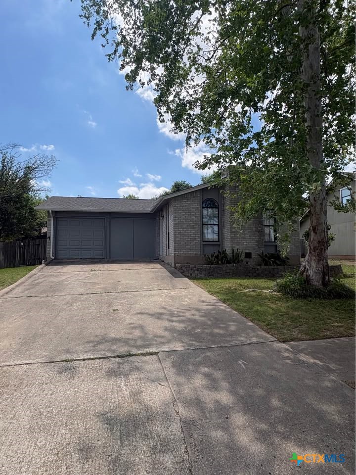 4009 Hillside Drive Property Photo 1