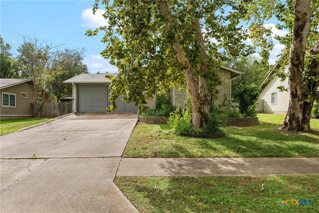 4009 Hillside Drive Property Photo 1