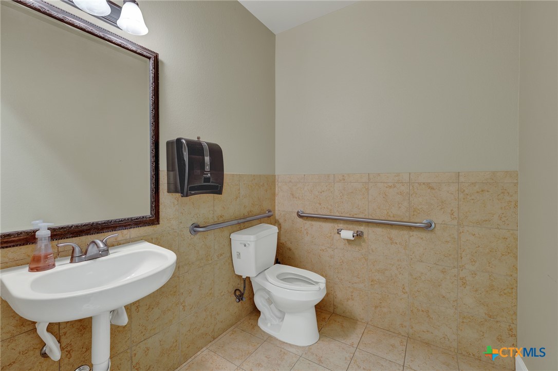 1920 Corporate Drive A Property Photo 15