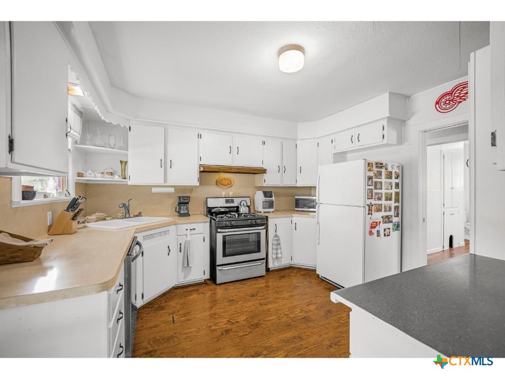 600 N Market Street Property Photo 6
