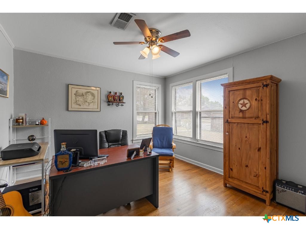 600 N Market Street Property Photo 13