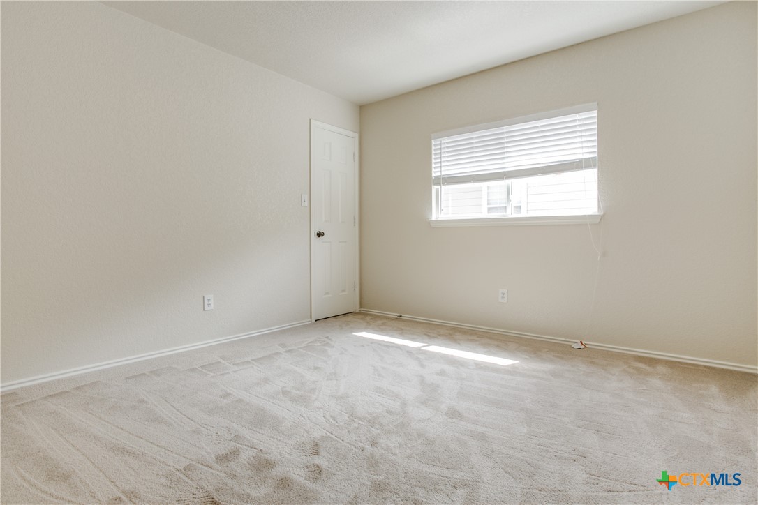 10542 Manor Creek Property Photo 14