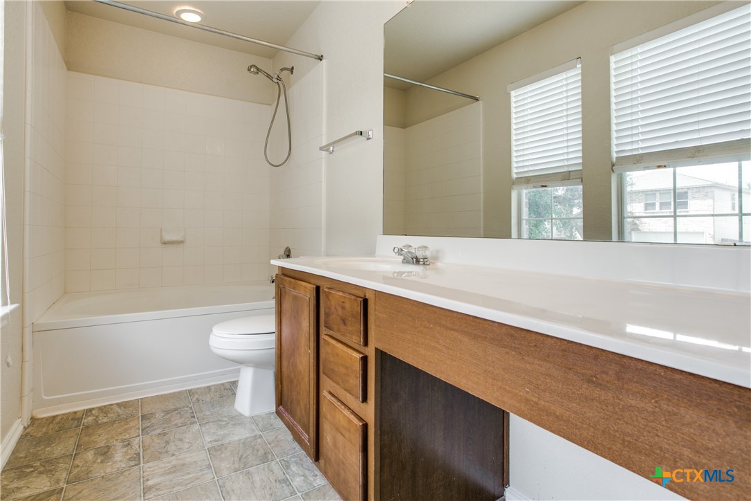10542 Manor Creek Property Photo 15