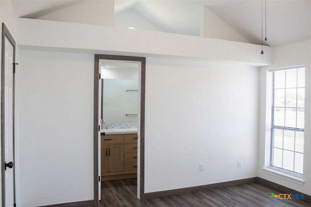 615 Atkinson Avenue Property Photo 8