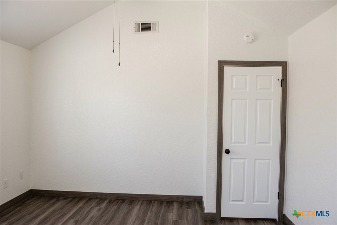 615 Atkinson Avenue Property Photo 10