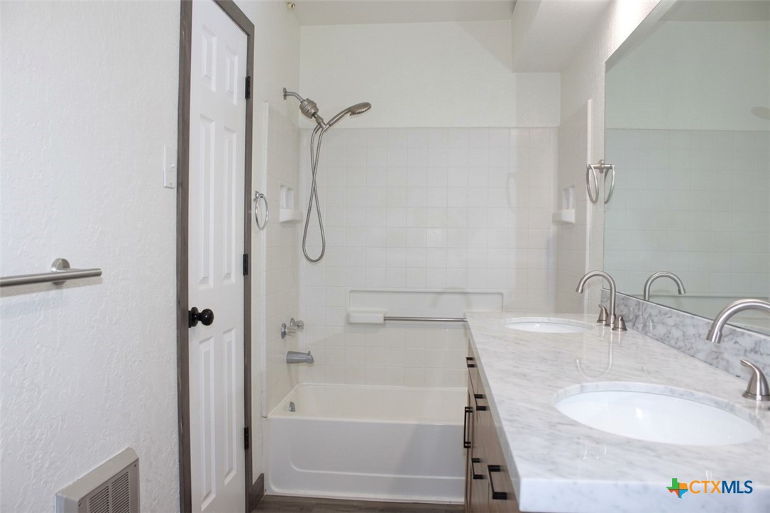 615 Atkinson Avenue Property Photo 16