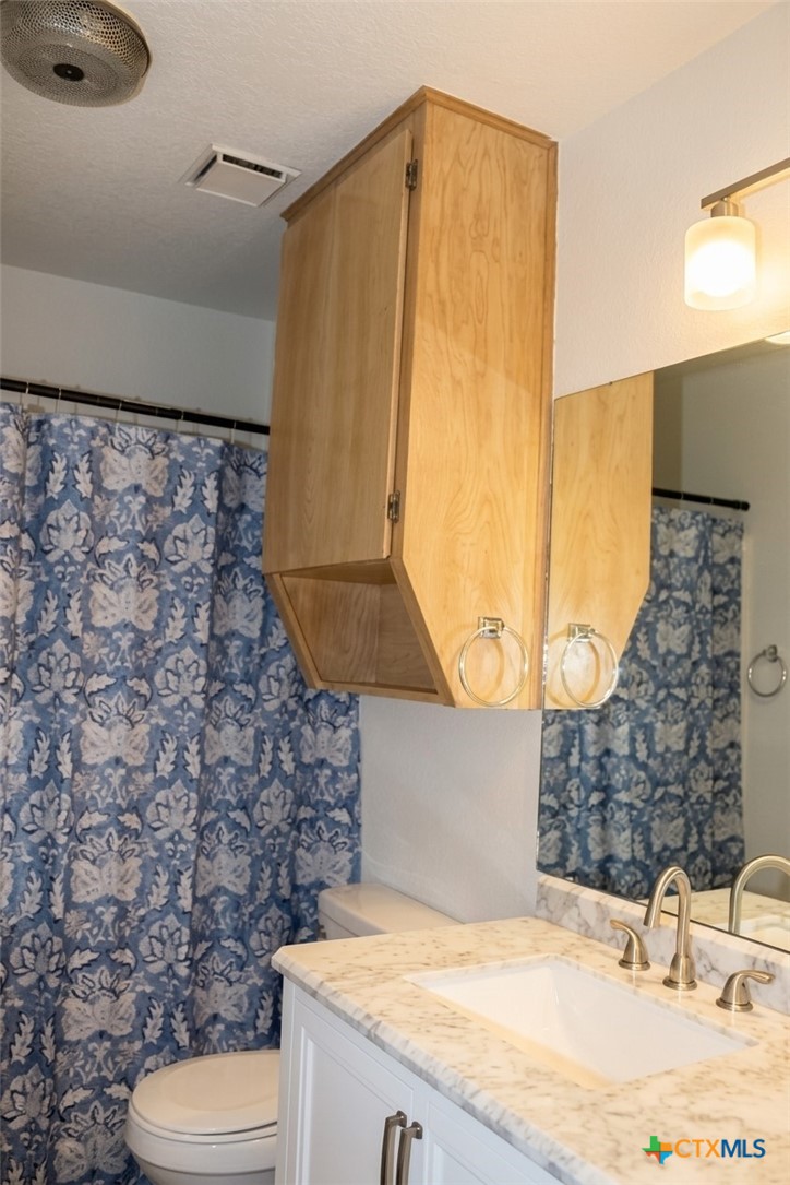 615 Atkinson Avenue Property Photo 17