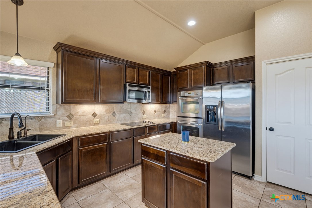 2804 Natural Lane Property Photo 6