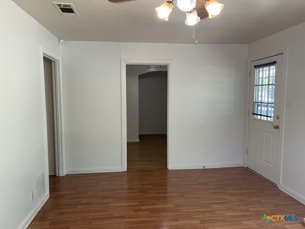 518 Valley Road Property Photo 2