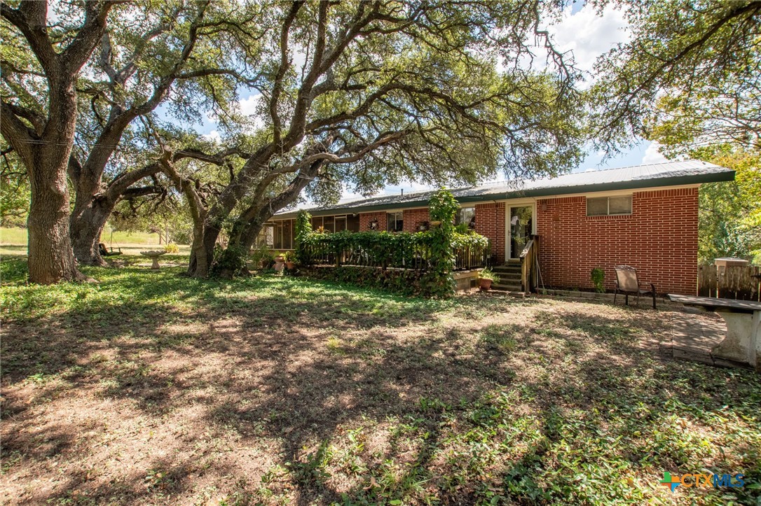 930 County Road 200 Property Photo 18
