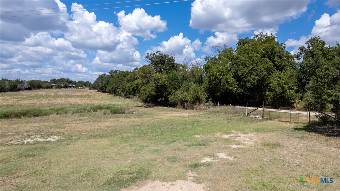930 County Road 200 Property Photo 39