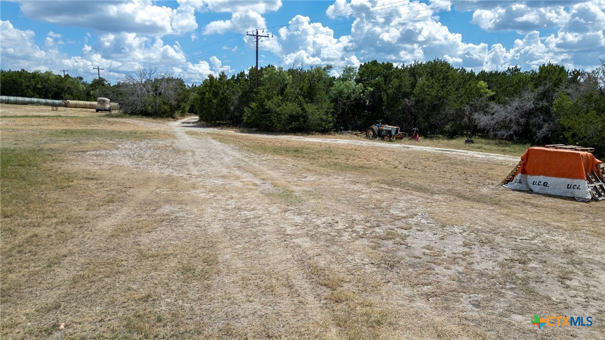 930 County Road 200 Property Photo 45