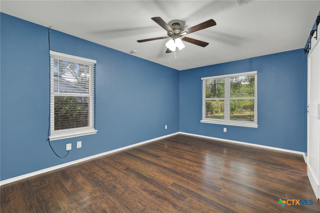 925 Lazy Trail Property Photo 19
