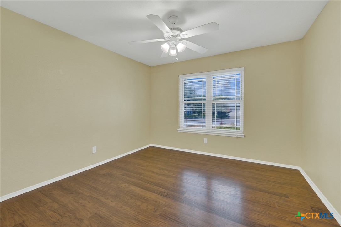 925 Lazy Trail Property Photo 24