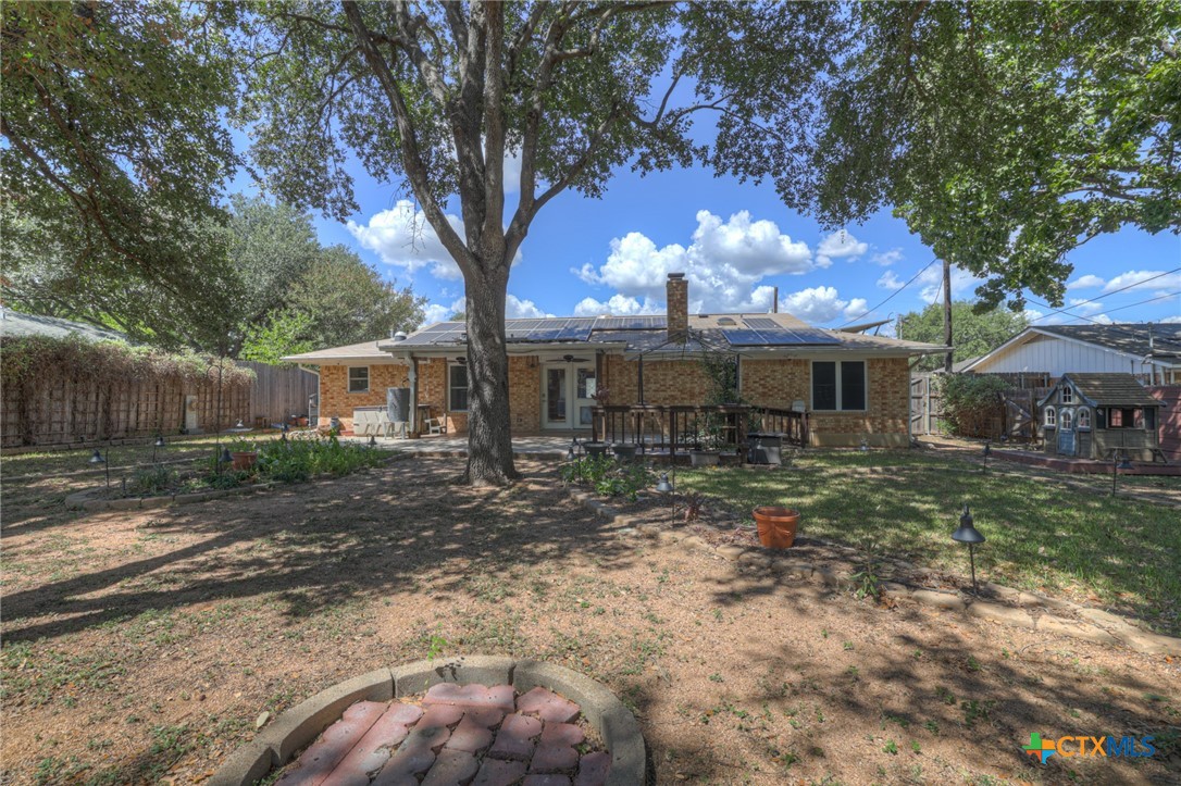 925 Lazy Trail Property Photo 35