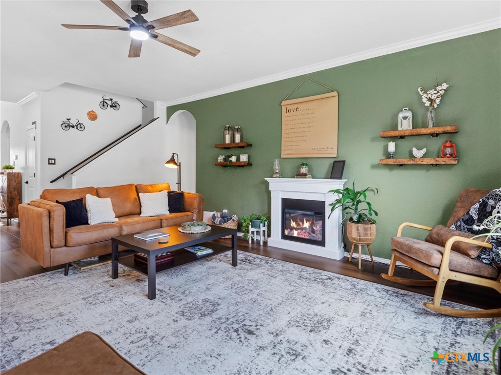 512 Wagon Wheel Way Property Photo 8