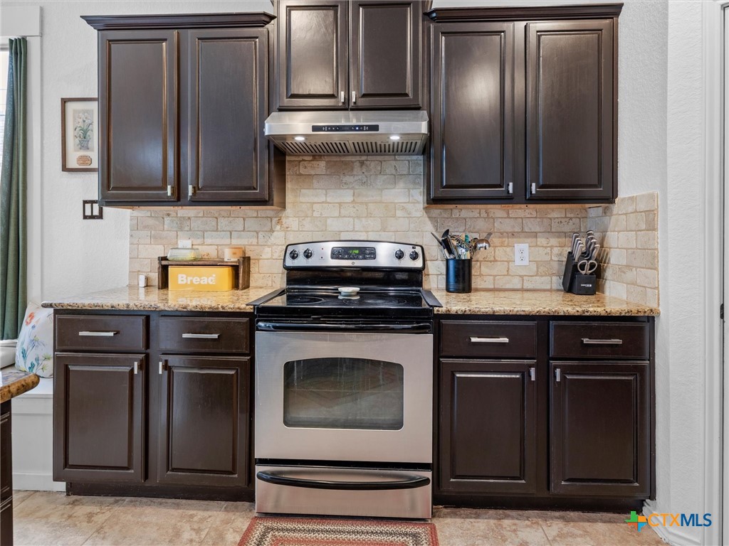 512 Wagon Wheel Way Property Photo 11