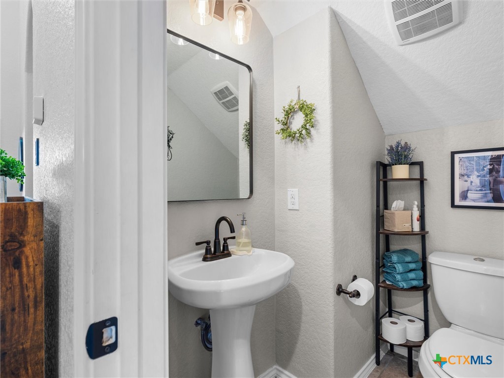 512 Wagon Wheel Way Property Photo 21