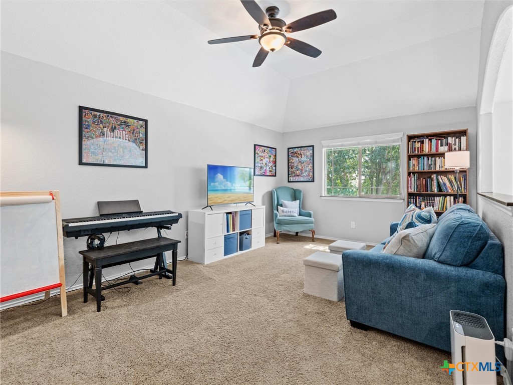 512 Wagon Wheel Way Property Photo 33