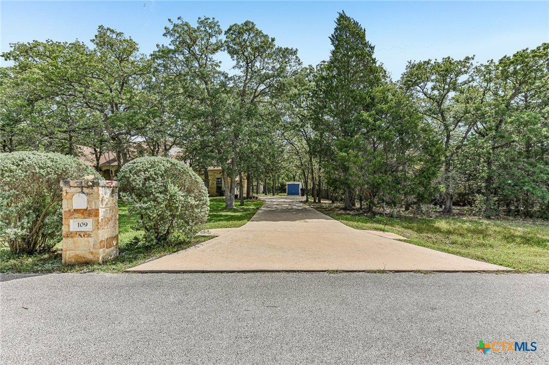 109 Elm Wood Drive Property Photo 5