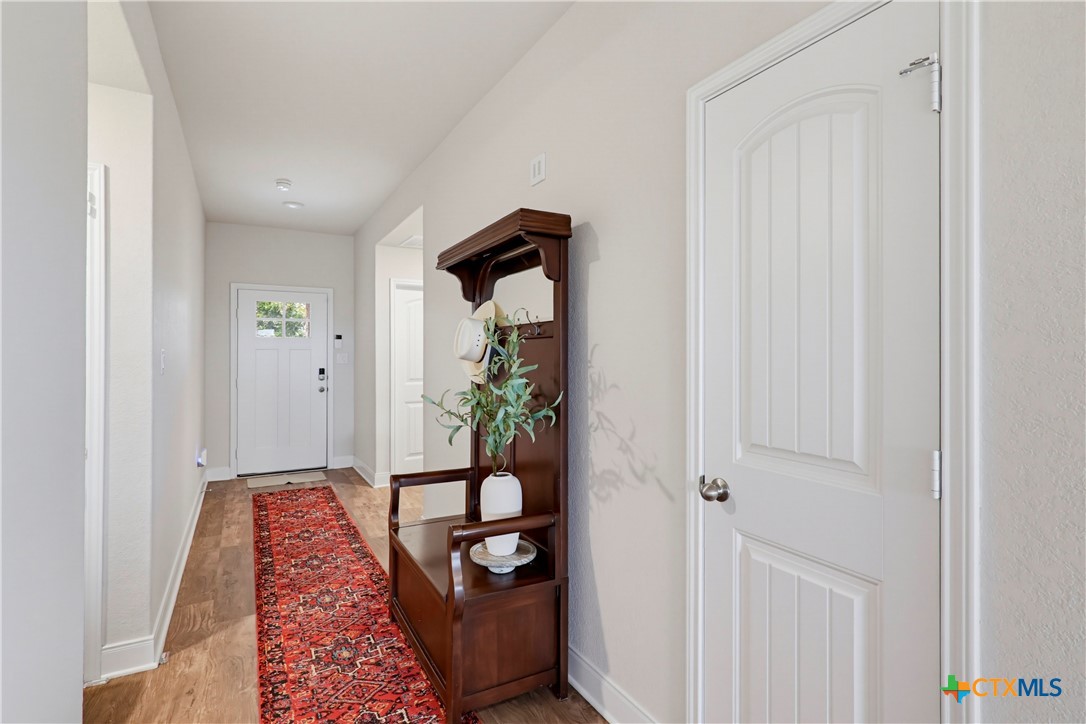 1416 Parkwood Property Photo 4