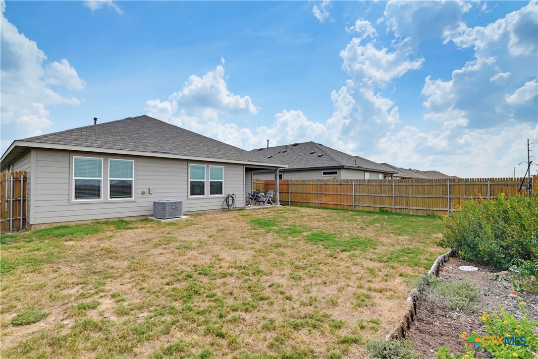 1416 Parkwood Property Photo 29