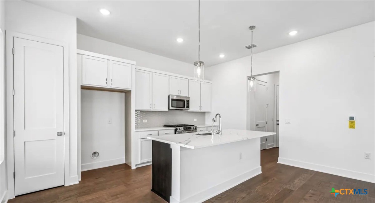 1414 Rambling Rose Road Property Photo 4