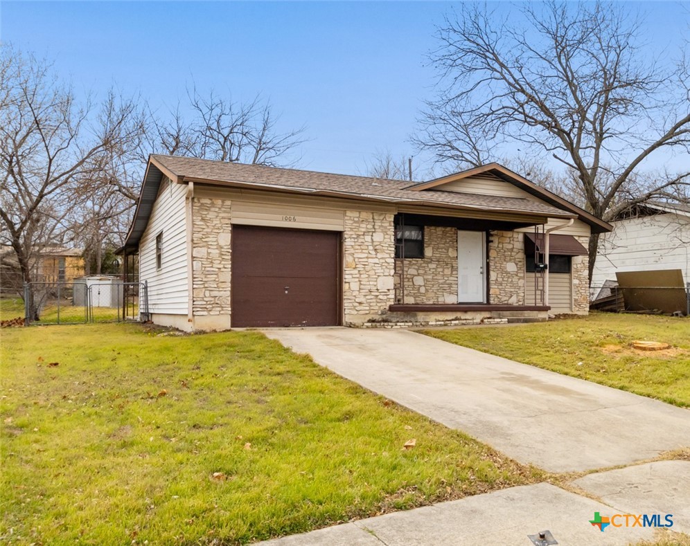 1006 San Antonio Street Property Photo 2