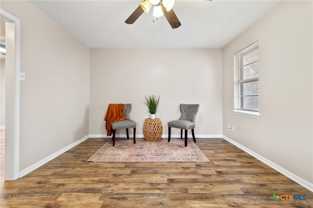 1006 San Antonio Street Property Photo 6