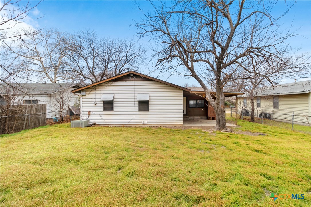 1006 San Antonio Street Property Photo 26