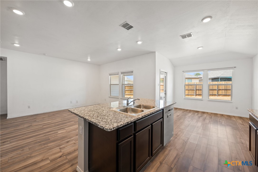1012 Velvet Court Property Photo 6