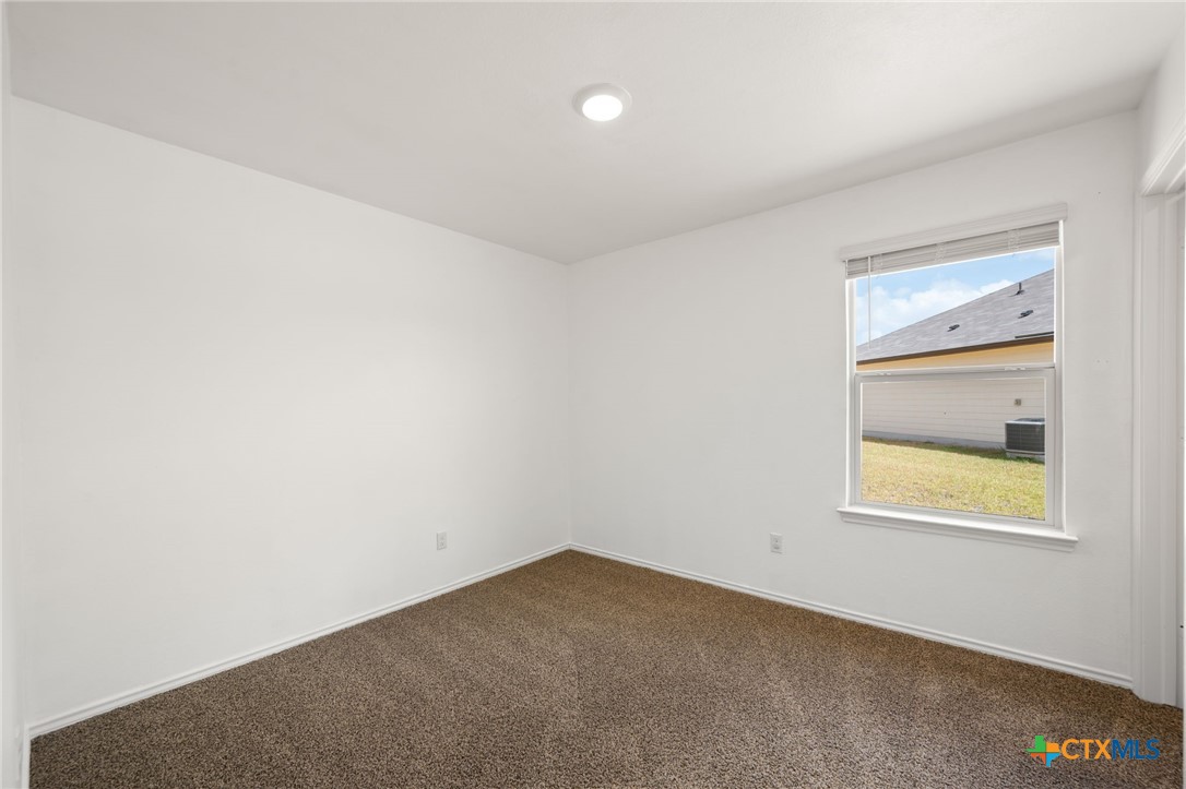 1012 Velvet Court Property Photo 13