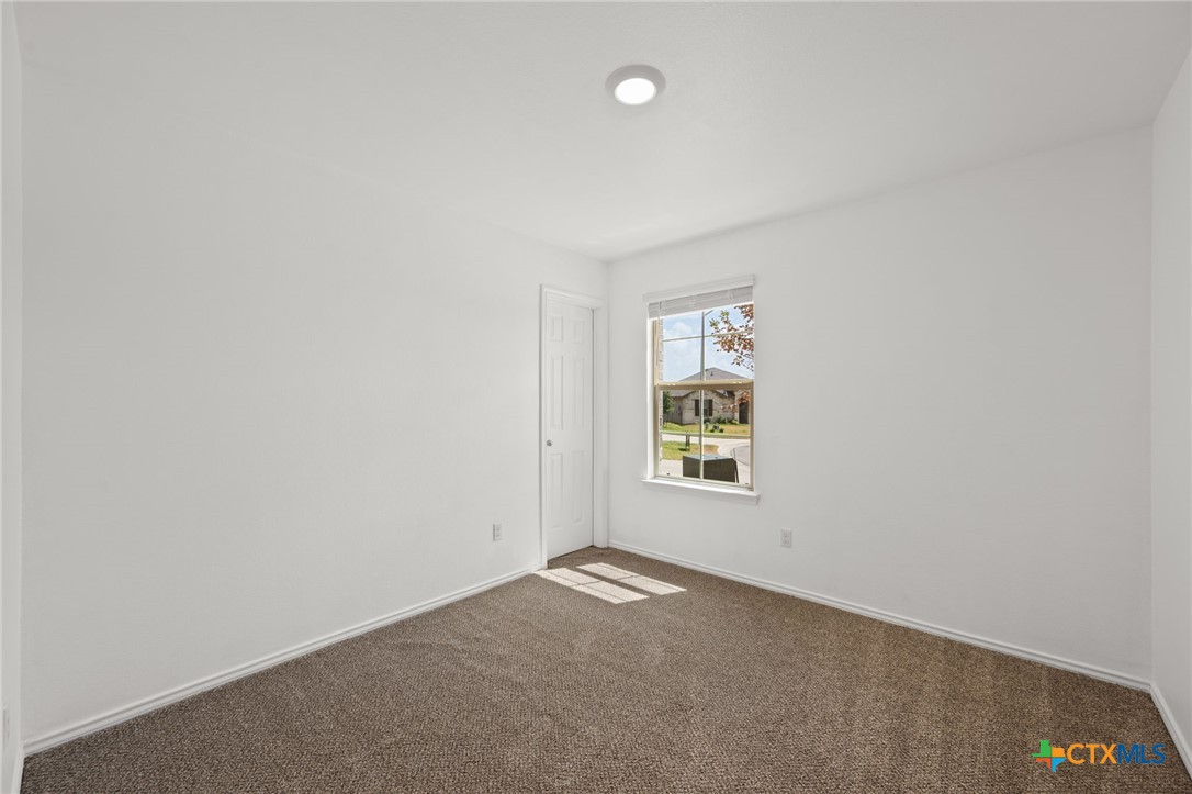 1012 Velvet Court Property Photo 15