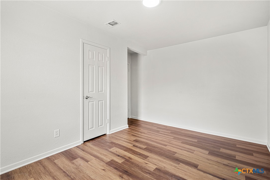 808 Crockett Drive Property Photo 15