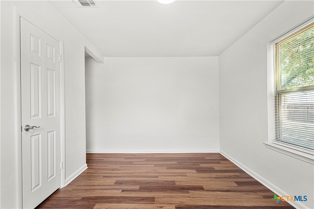 808 Crockett Drive Property Photo 16