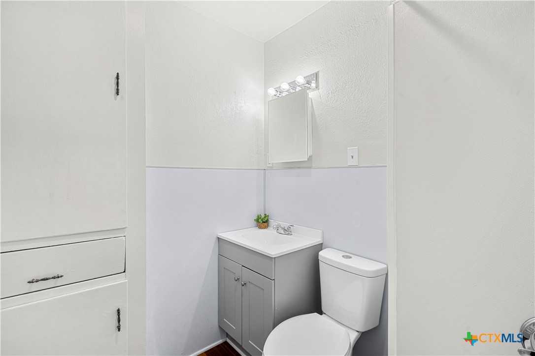 808 Crockett Drive Property Photo 19