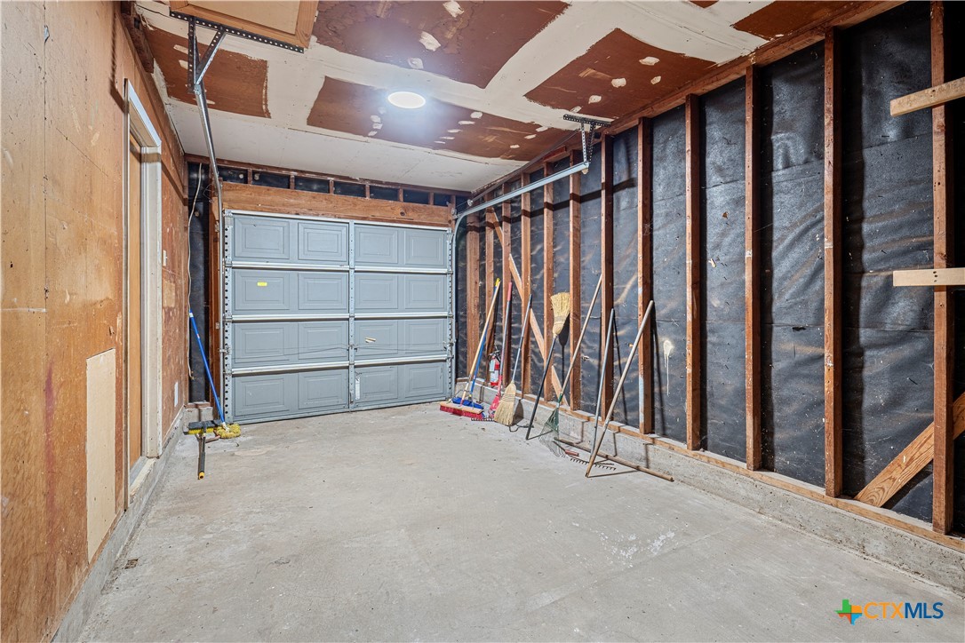 808 Crockett Drive Property Photo 22