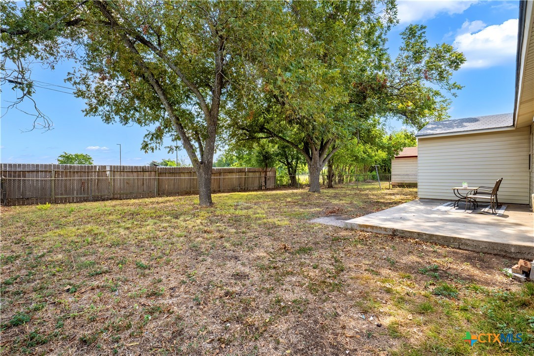 808 Crockett Drive Property Photo 27