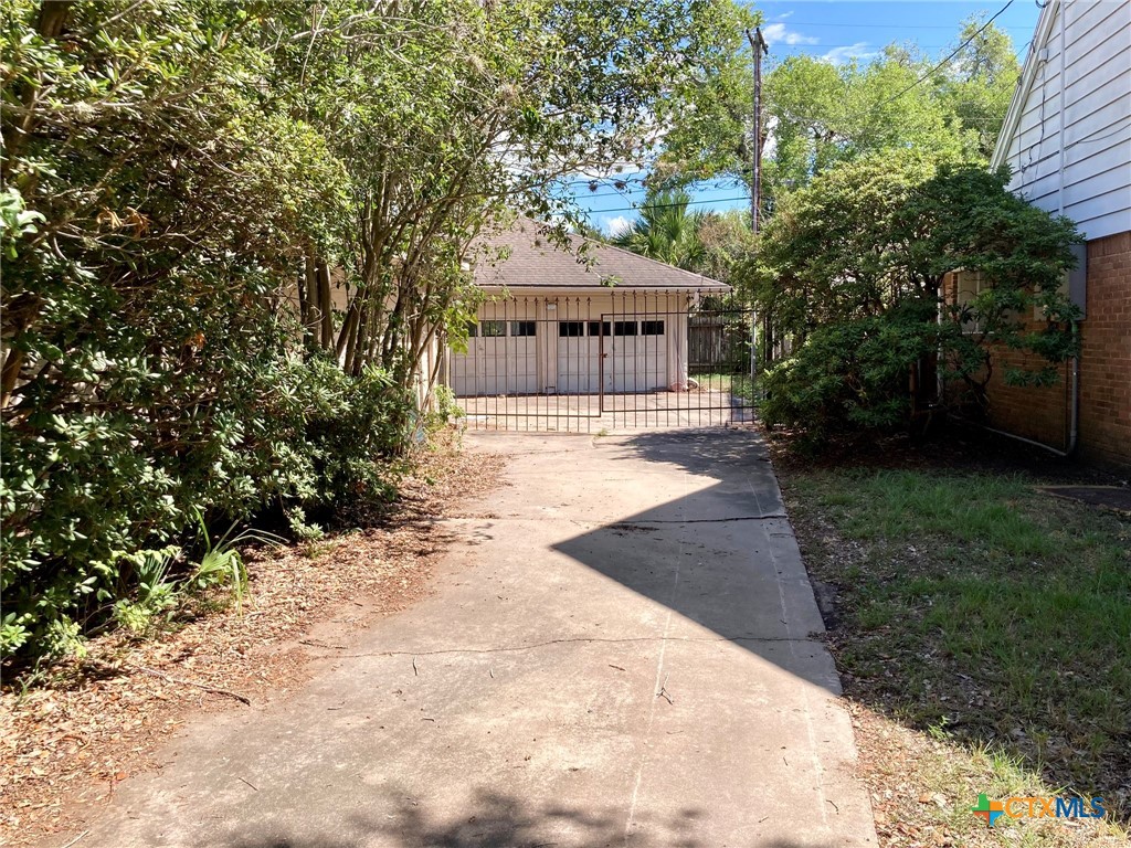 2603 Bon Aire Avenue Property Photo 2