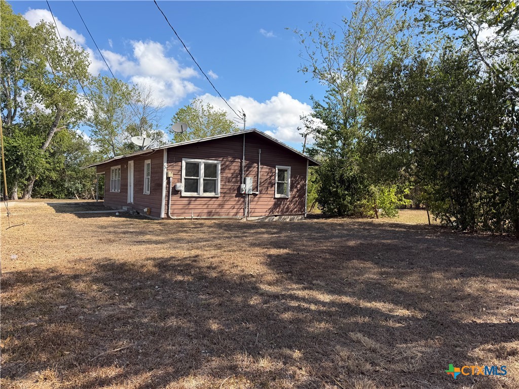 935 Campbell Street Property Photo 3