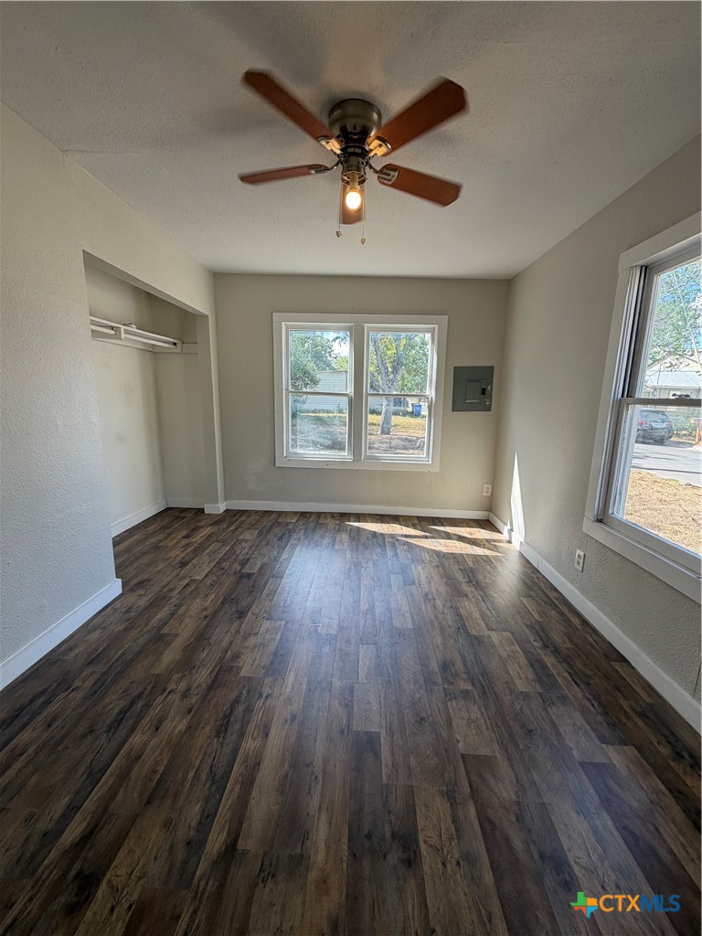 935 Campbell Street Property Photo 13