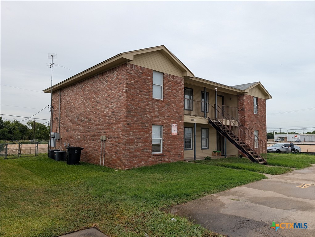 1001 Circle M Drive Property Photo 1