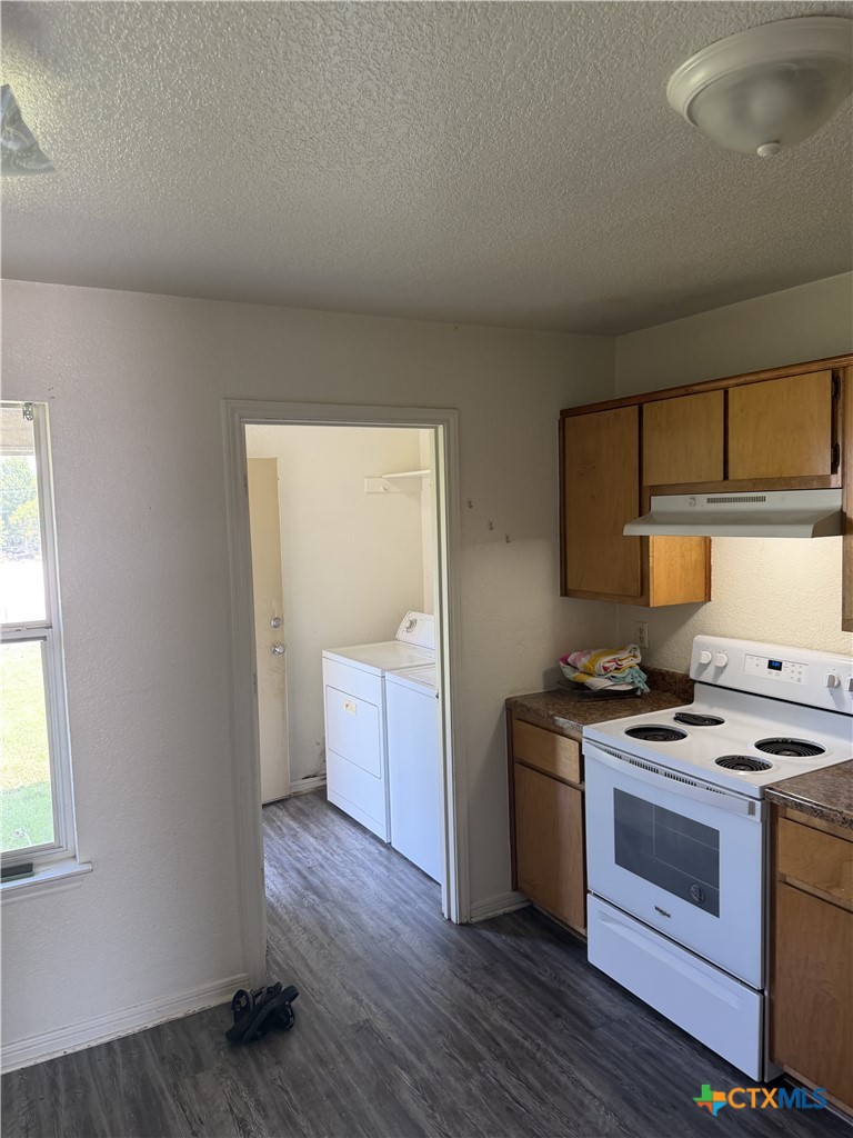 1001 Circle M Drive Property Photo 7