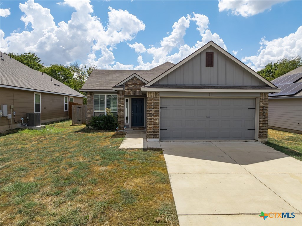 3038 Dade Loop Property Photo 1