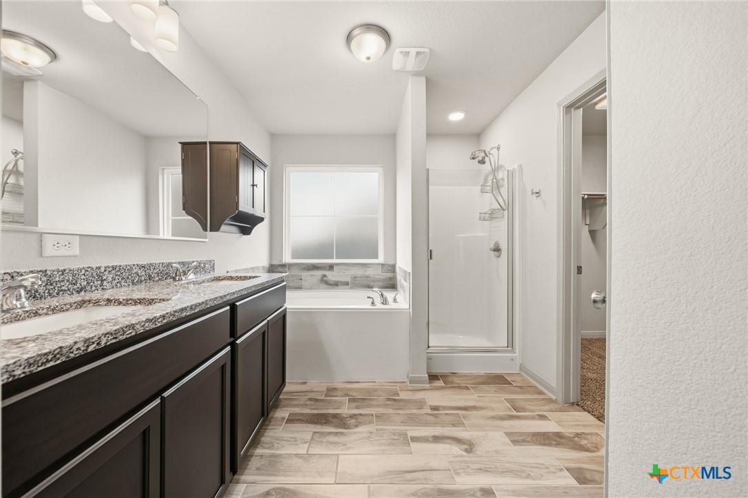 3038 Dade Loop Property Photo 14