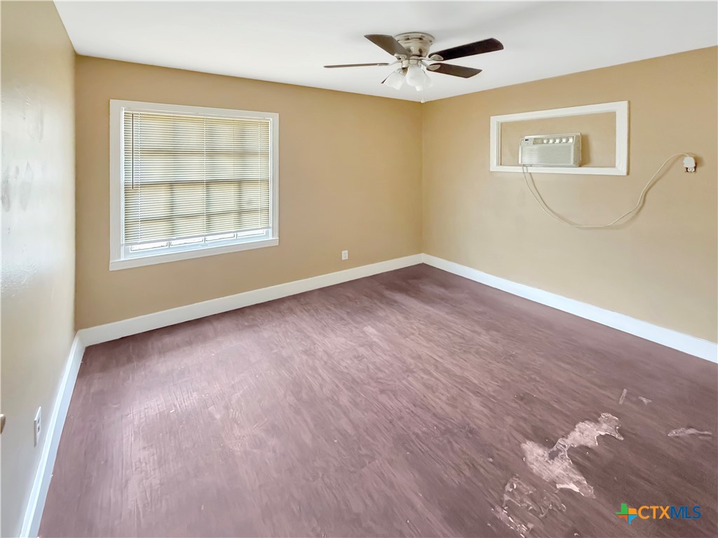 2907 Cypress Street Property Photo 7