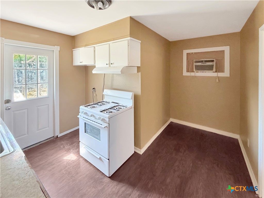 2907 Cypress Street Property Photo 9