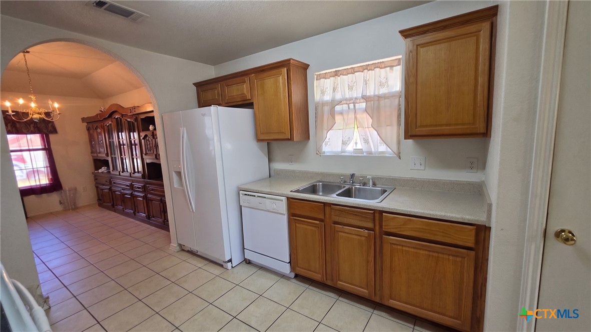 1904 Prestige Loop Property Photo 6