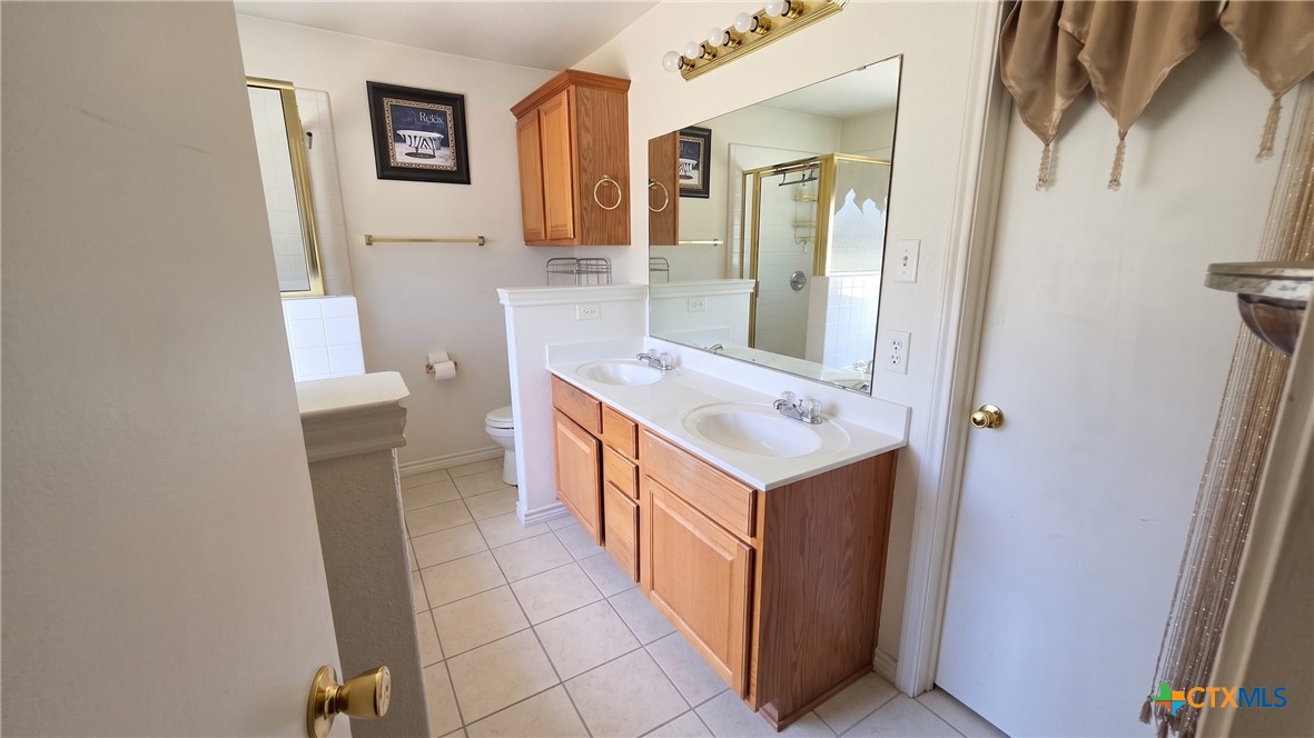 1904 Prestige Loop Property Photo 12