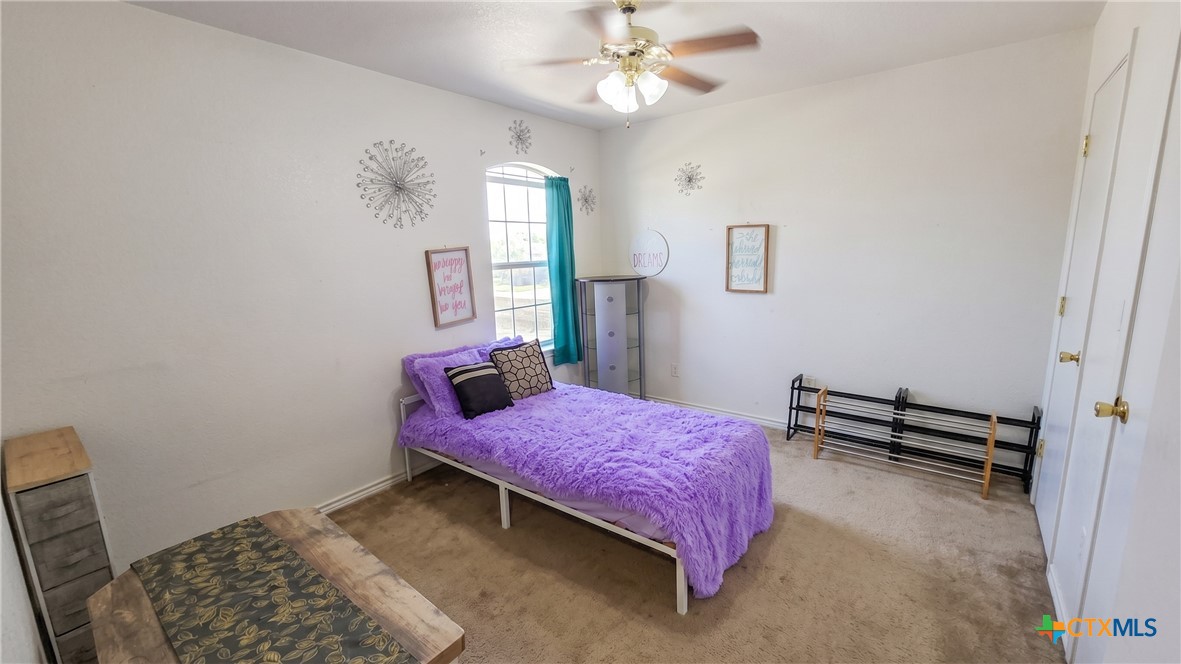 1904 Prestige Loop Property Photo 15